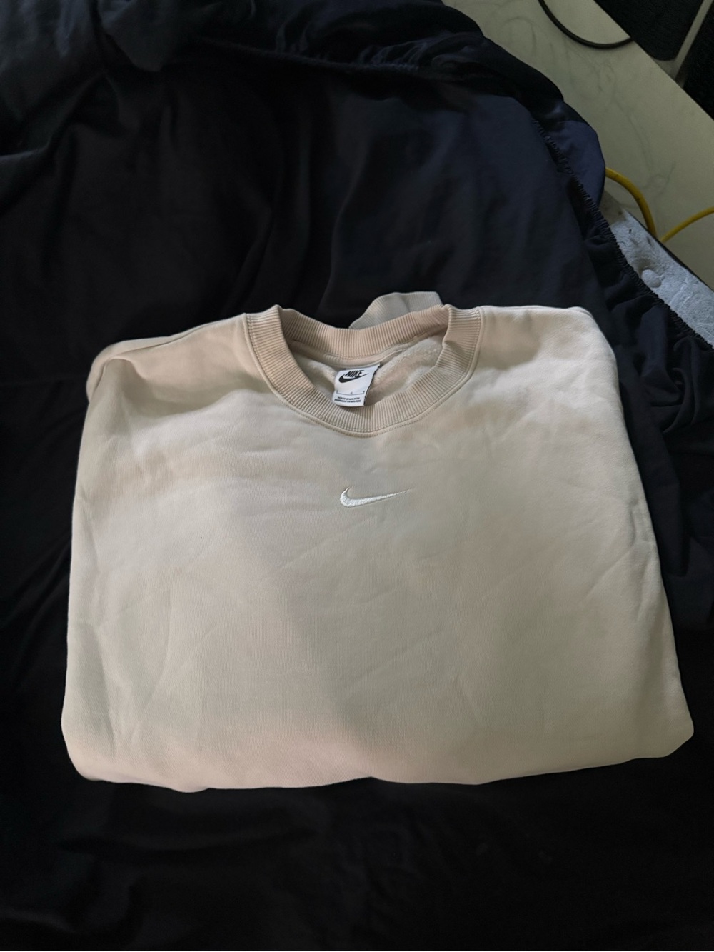 Nike Women’s Beige Crewneck Sweatshirt